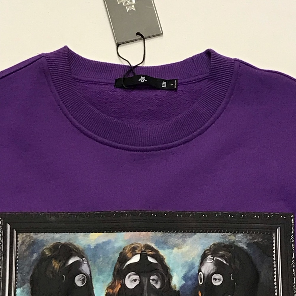 Crewneck - Picture 3 of 4
